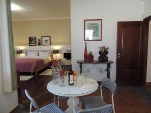 Studio Flat with Pool