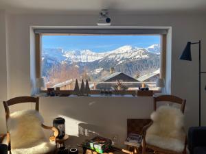 Chalets Chalet renove pour 12 pers., a 100m des pistes, 300m des commerces, terrasses et parking inclus - FR-1-733-146 : photos des chambres