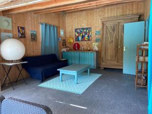 Maisons de vacances Clos du charme barjac Jules piscine partagee : photos des chambres