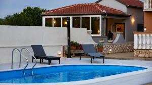 Villa Isabell - with swimming pool