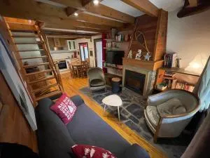 Le REFUGE véritable cocon avec Cheminée - Les Ribes