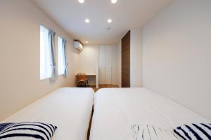 Pacific Coast Enoshima by Tranova