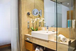 Panorama Double Room with Balcony and Mountain View room in Tauern Spa Hotel & Therme