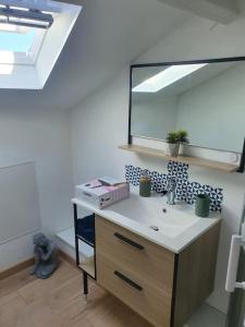 Appartements App 2 ch, spacieux et lumineux : photos des chambres