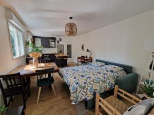 Appartement Spacieux avec Parking proche MER