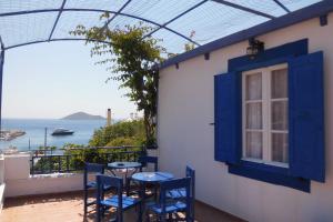 Studios Happiness Leros Greece