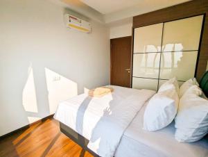 Lovina 21-07 at Harbour Bay Residence(Near Ferry)