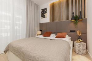 Lux Apartment Kasprzaka 29 with Parking by Renters Prestige