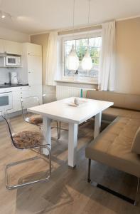 Ferienwohnung Seegras - mit Spielscheune, direkt am Wittensee