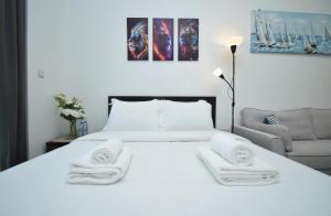 Modern fully equipped studio with terrace - Joya Verde - JVC
