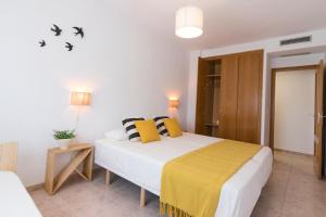 Beach Paradise Flat in Denia Centre w Large Pool