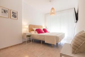 Beach Paradise Flat in Denia Centre w Large Pool