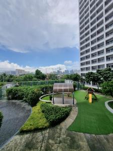 H&H at Grace Residences