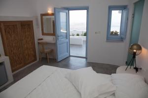 Fanari Vista Suites Santorini Greece