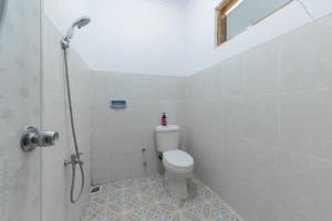 RedDoorz near Ciletuh Sukabumi