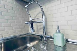 tramonto - Parcheggio gratis, fronte caserma e clima