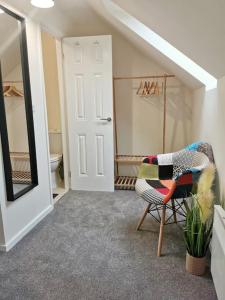 Fivehill 4 Bedrooms Apartments 6 beds 4 Showers Free Parking