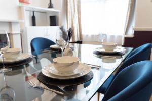 Watford Casa - 2 bed and 2 bath home near Watford Junction Station