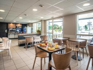 Hotels B&B HOTEL Cholet Nord : photos des chambres