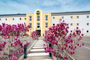 Hotels B&B HOTEL Cholet Nord : photos des chambres