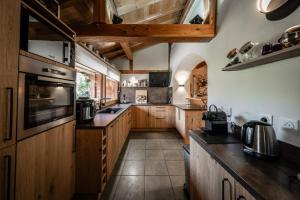 Chalets La Graviere : photos des chambres