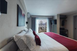 Superior Room with Lake View room in Akti Hotel Ioannina