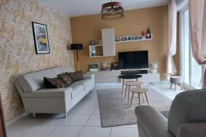 Maison Mitoyenne entre les lacs, proche du centre ville de Gérardmer - 热拉梅