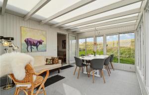 Nice Home In Ulfborg With Wifi