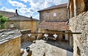 Maisons de vacances Amazing Home In Bordezac With 4 Bedrooms, Outdoor Swimming Pool And Private Swimming Pool : photos des chambres