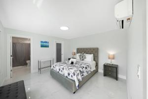 Dania Beach Unit 1 By Pmi