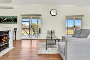 Olives and Vines at Majors Lane - Weston