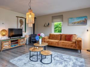 Holiday home near dunes with wellness garden