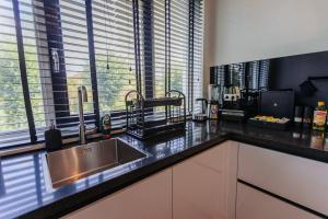 Brand new luxurious 6 bedroom villa in Amsterdam