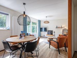 Cozy holiday home in Den Burg with hot tub