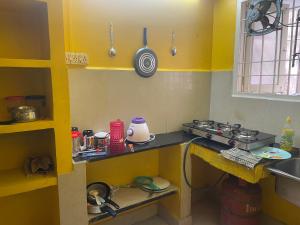 HOME STAY in ground floor