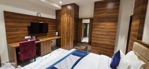 HOTEL SILVER STONE