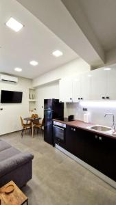 Faronita - Luxury apt in the heart of Kalamata