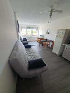 LES FLORALIES 2 Studio 4 personnes piscine dans la résidence Parking privé disponible