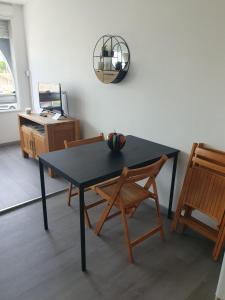 LES FLORALIES 2 Studio 4 personnes piscine dans la résidence Parking privé disponible