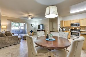 Walk to Papago Park Central Phoenix Condo