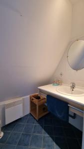 B&B / Chambres d'hotes Appartements Couleurs de Mer CANCALE : photos des chambres