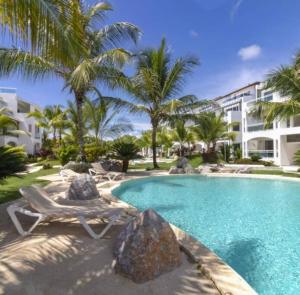 Estrella Dominicus con hermosa piscina!