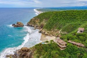 Gran Chicatana Spectacular Beach Front Villas