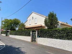 Villas Villa au calme avec piscine : photos des chambres