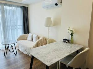 清迈一号 The One ChiangMai 1B1B Condo D 一环商业中心, 紧邻尚泰繁华