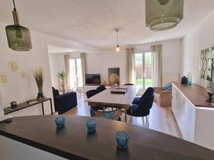 Appartements Les Glazons *T4* Olivet + Parking : photos des chambres