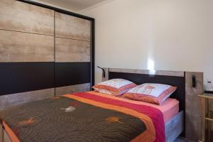 Appartements Fresh and spacious family nest in Romainville : photos des chambres