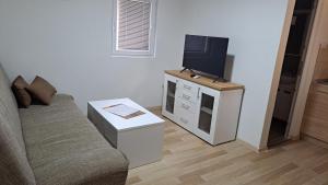 Prenociste jezerske zvezde