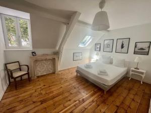 MAISON FAURE - Centre ville - Jardin - Garage