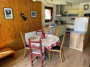 Appartements Charming Bright Spacious Village Walk to lift Hike : photos des chambres
